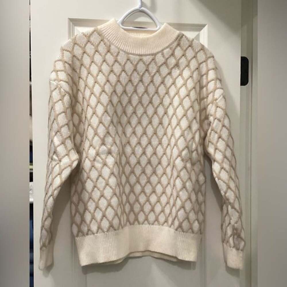 Chic Cream and Tan Women's Crew Neck Sweater - Size S - NWOT
